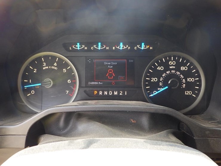 2016-ford-f150-image-34