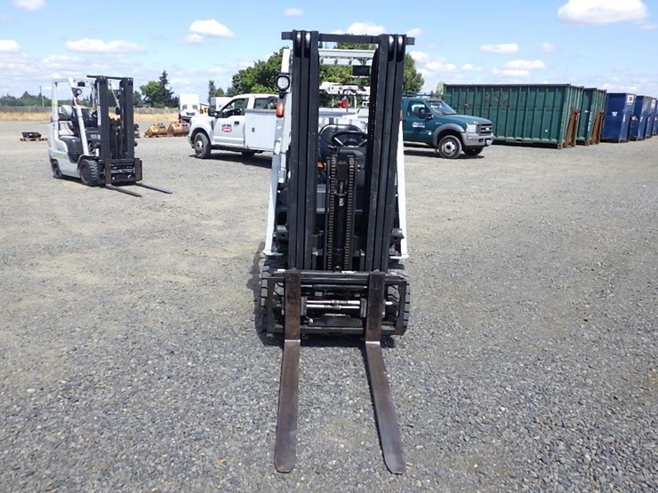 unicarriers-mcp1f2a25lv-forklift-image-8