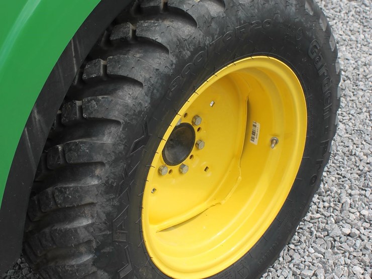 john-deere-2032r-image-12