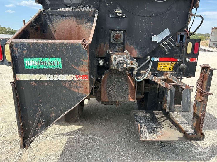 2006-international-durastar-4300-image-23