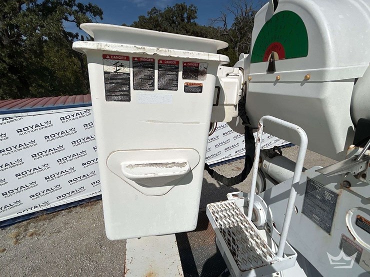 2013-international-durastar-4300-altec-aa755mh-55ft.-material-handling-insulated-bucket-truck-image-37