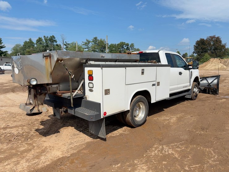 2017-ford-f350-xl-image-5