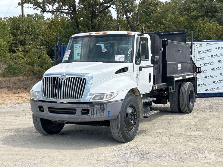 2006-international-durastar-4300-image-1