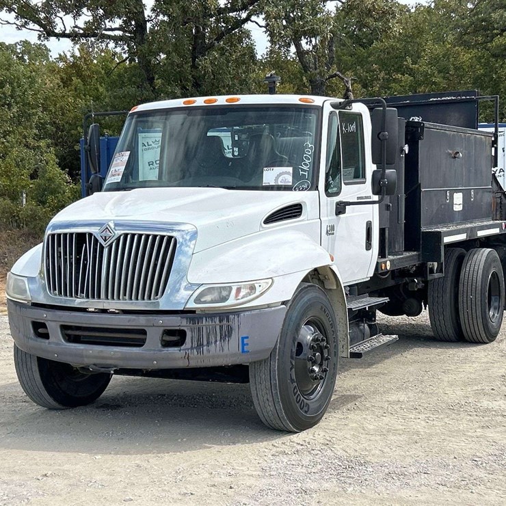 2006 INTERNATIONAL DURASTAR 4300