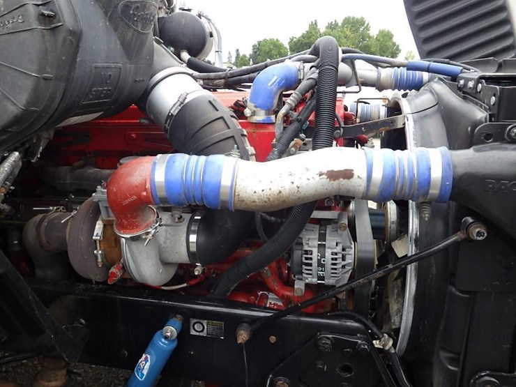 2009-peterbilt-387-image-34