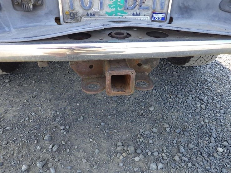 2004-dodge-2500-image-12