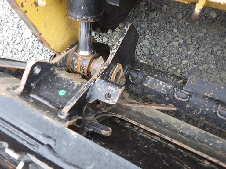 2014-caterpillar-226d3-image-10
