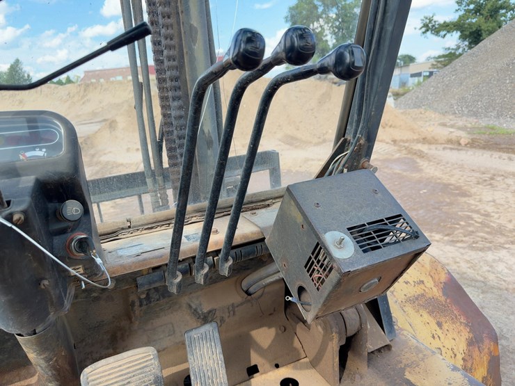 1998-caterpillar-dp40-image-17