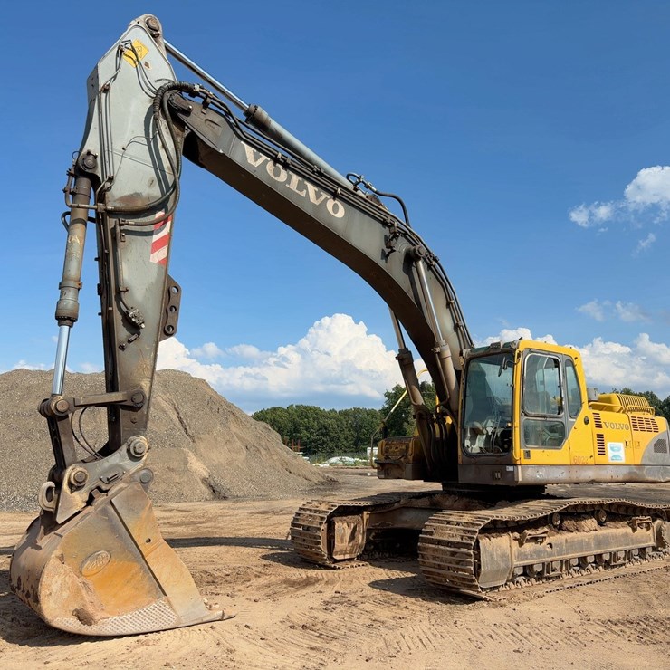 2004 VOLVO EC360B LC