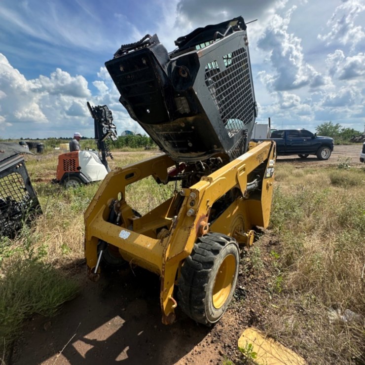 2017 CATERPILLAR 226D
