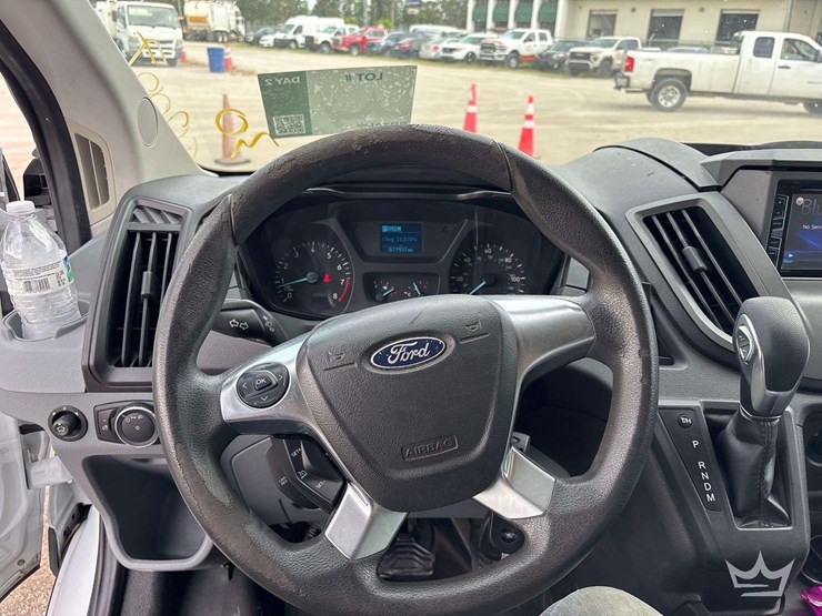 2016-ford-transit-image-14