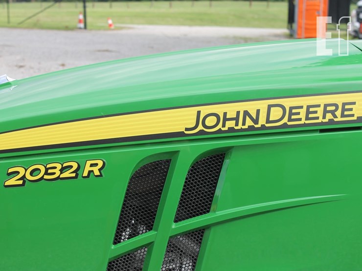 john-deere-2032r-image-11