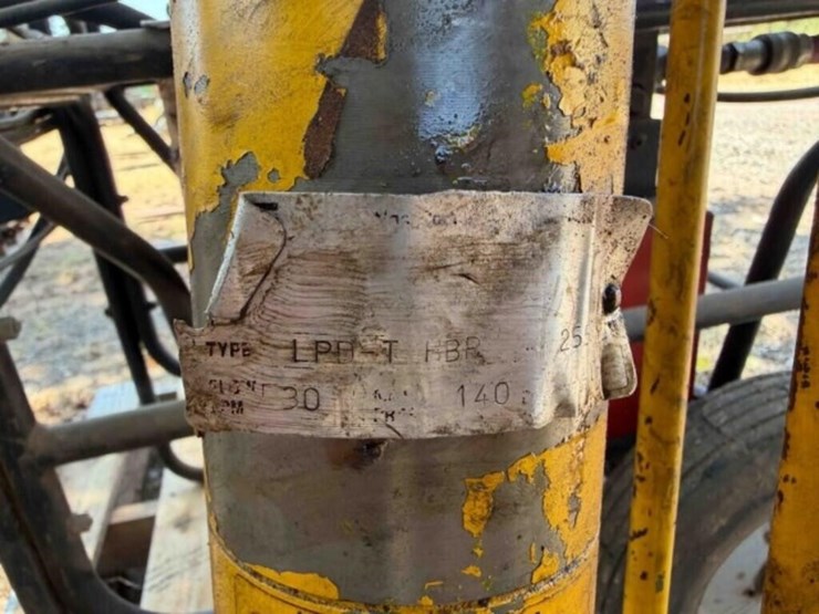 atlas-copco-hydraulic-post-driver-image-2