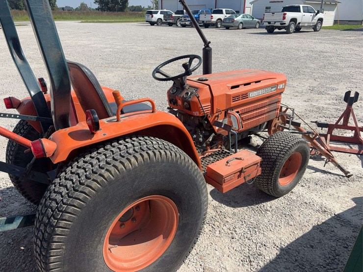 kubota-b8200-image-14