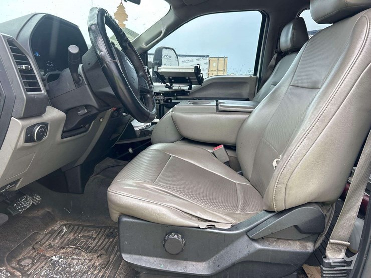 2017-ford-f350-image-15