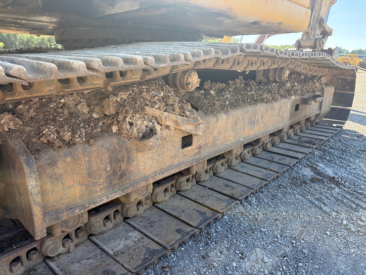 caterpillar-326fl-image-14