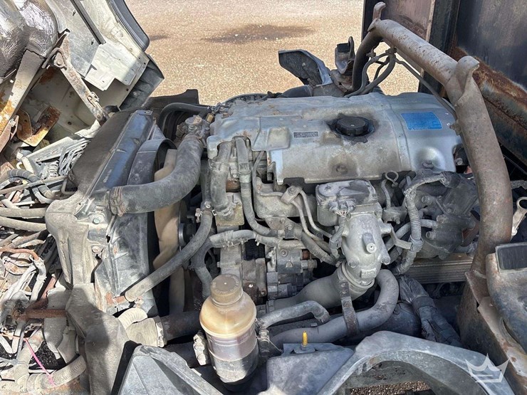 2007-mitsubishi-fuso-fe85d-image-9