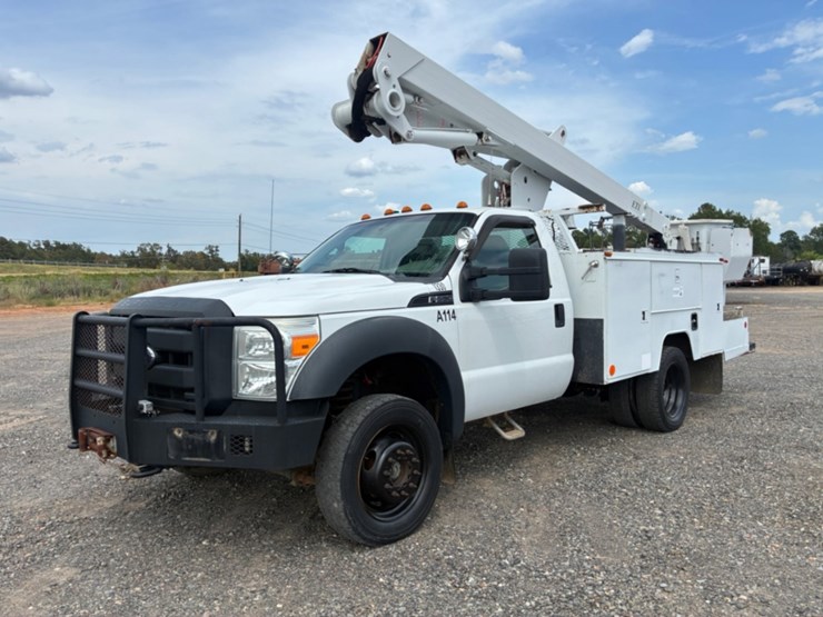 2013-ford-f550-image-1