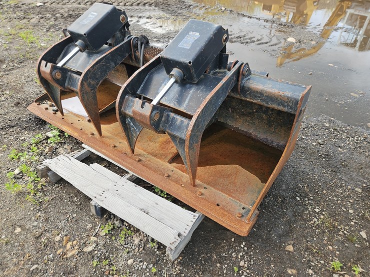 caterpillar-80-image-1