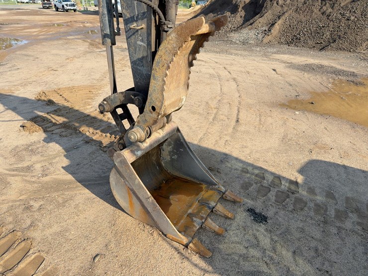 2016-deere-50g-image-12