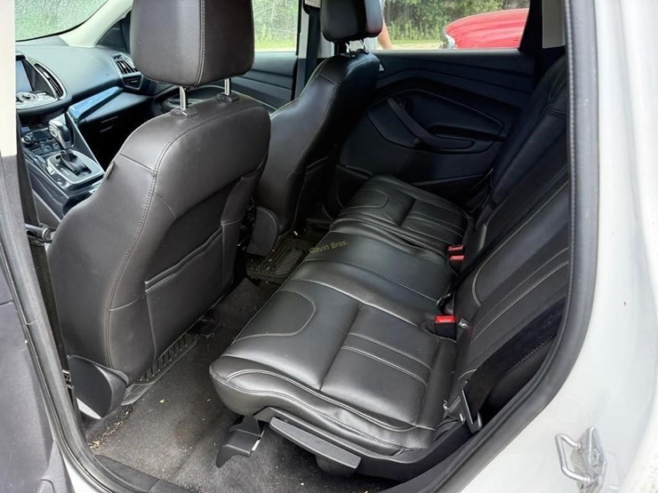 2013-ford-escape-titanium-image-6