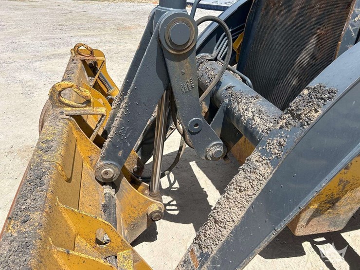 2019-deere-410l-image-20