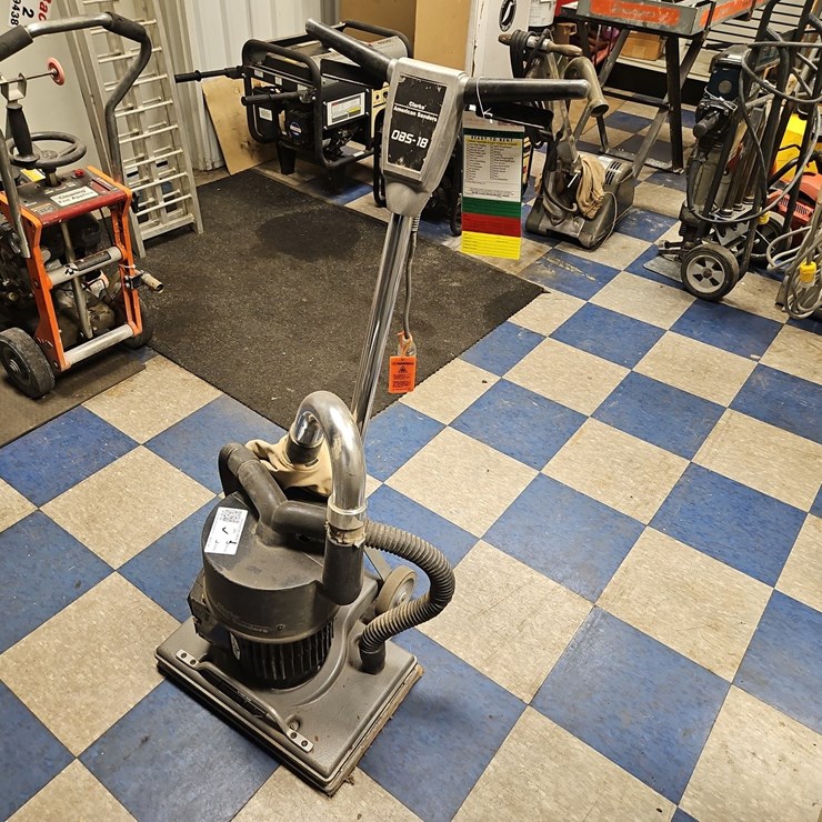 CLARKE OBS-18 FLOOR SANDER