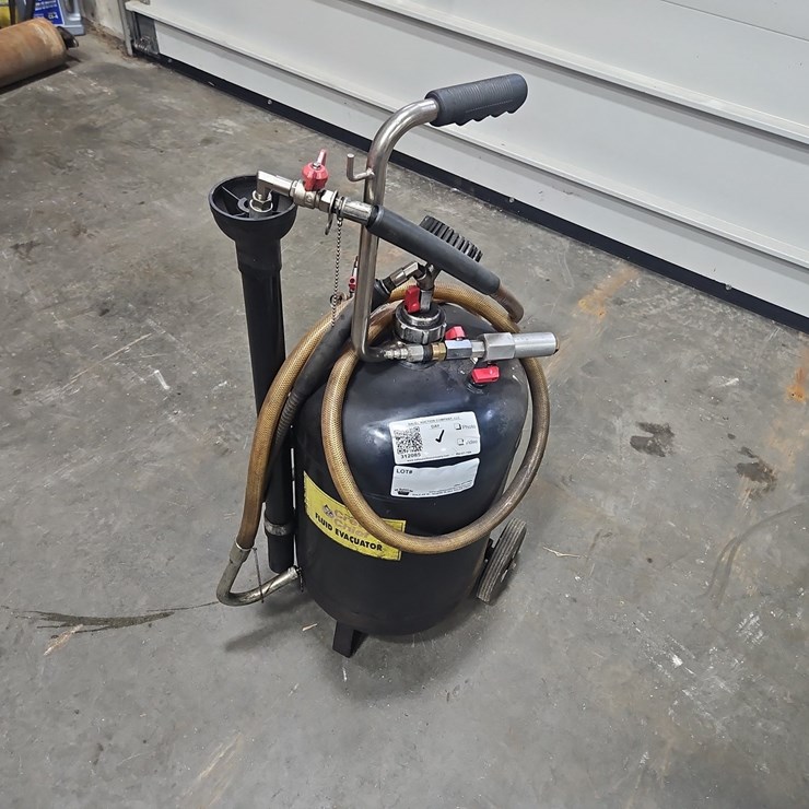CREW CHIEF FLUID EVACUATOR