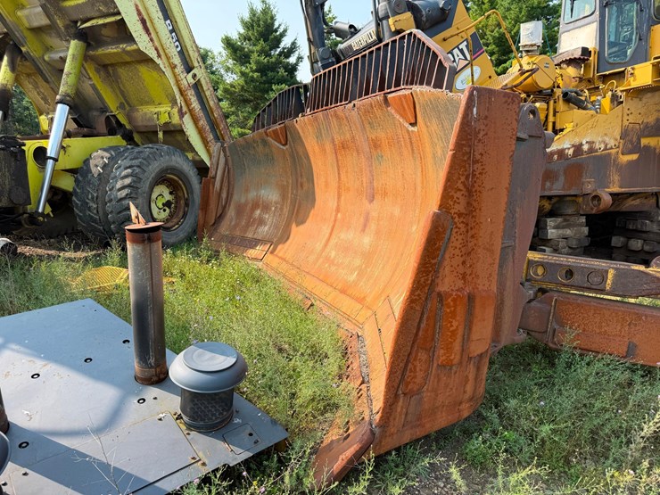 caterpillar-d11r-image-2