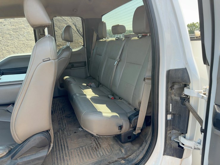2019-ford-f350stx-utility-truck-image-25