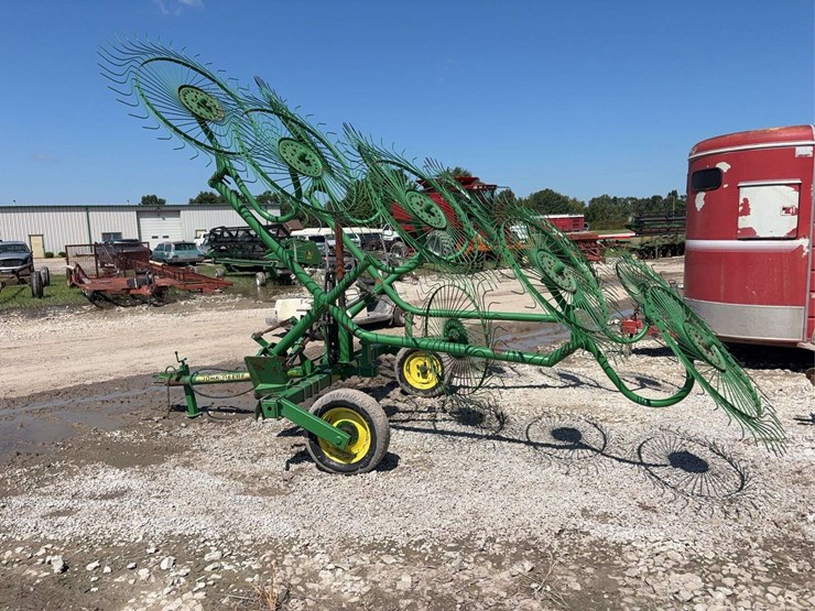 john-deere-702-image-4