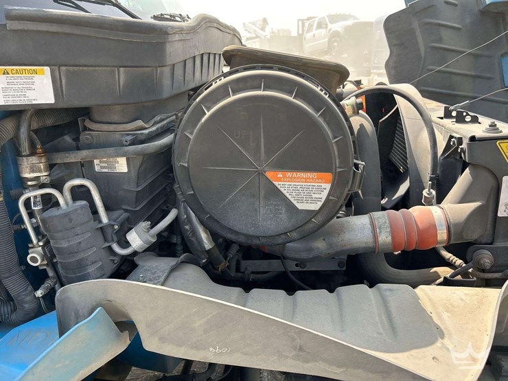 2011-international-durastar-4300-image-10