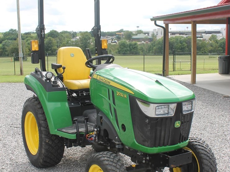 john-deere-2032r-image-8