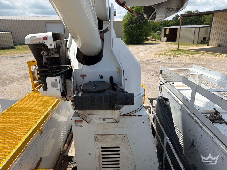 2014-international-durastar-4300-image-29