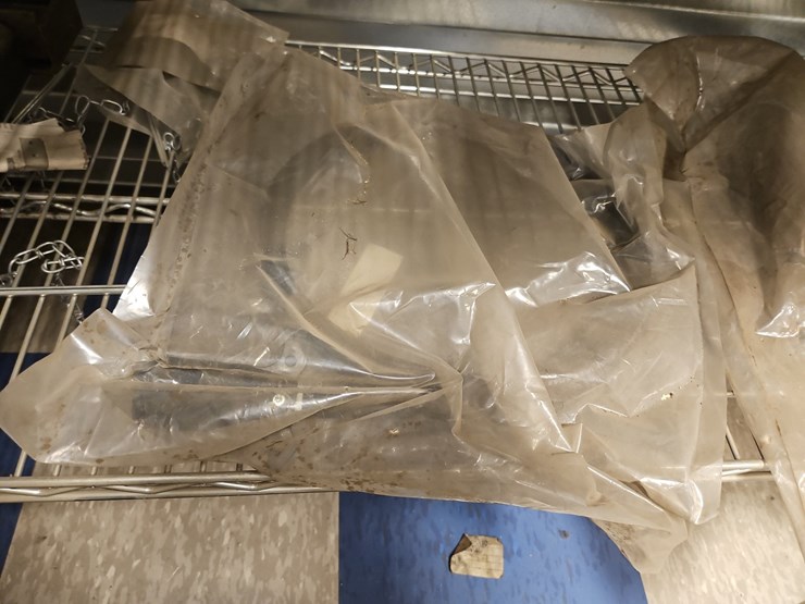 rolling-shelf-with-contents-image-8