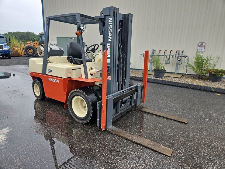 nissan-100-forklift-image-7