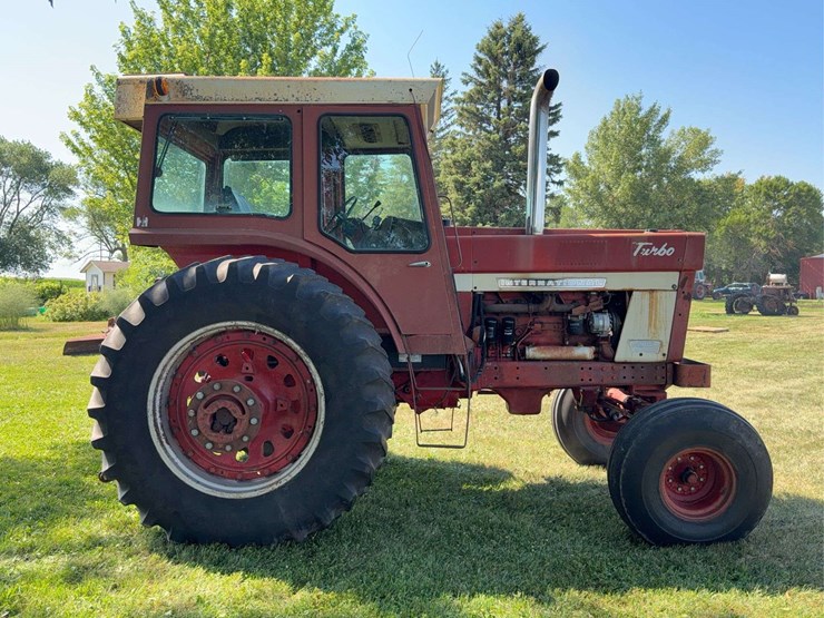 farmall-1566-turbo-image-6