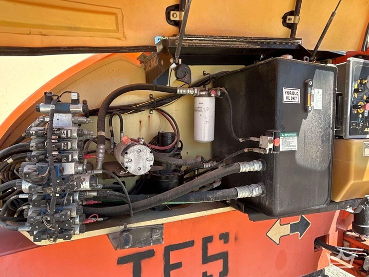 2008-jlg-800aj-image-8