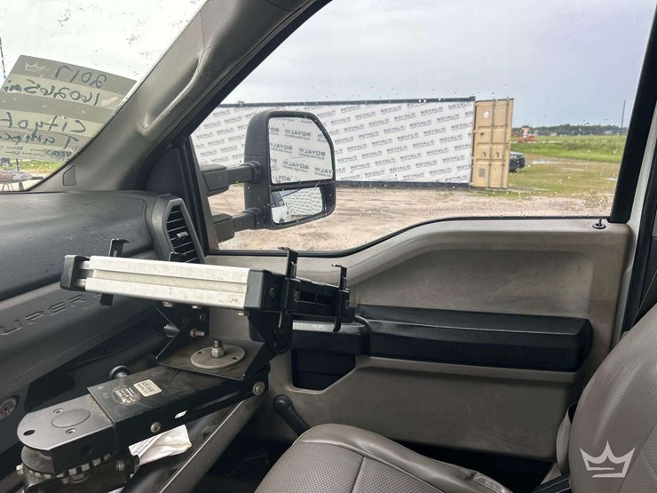 2017-ford-f350-image-22