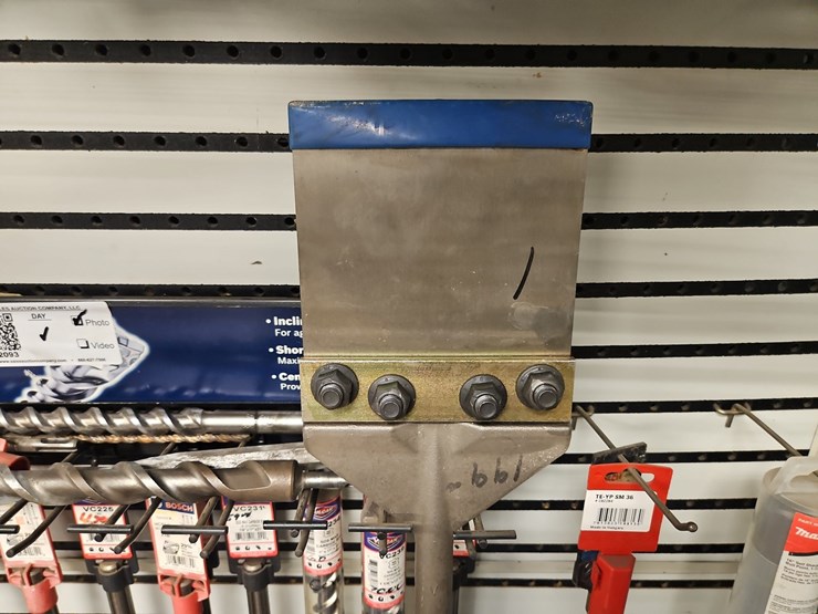 quantity-of-assorted-carbide-drill-bits-image-4