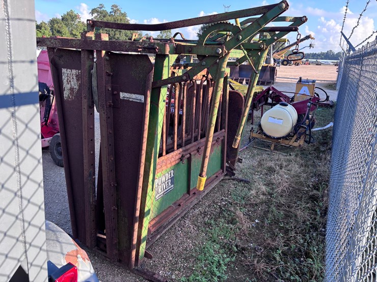 #965-•-cattle-squeeze-chute-image-7
