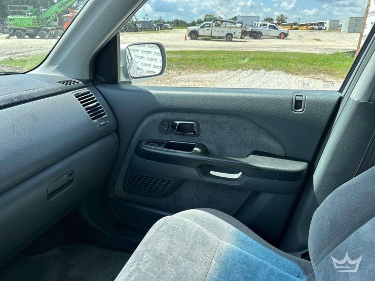 2004-honda-pilot-image-22