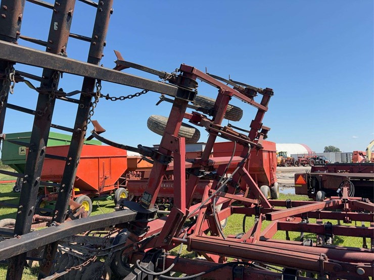 case-ih-4800-image-12
