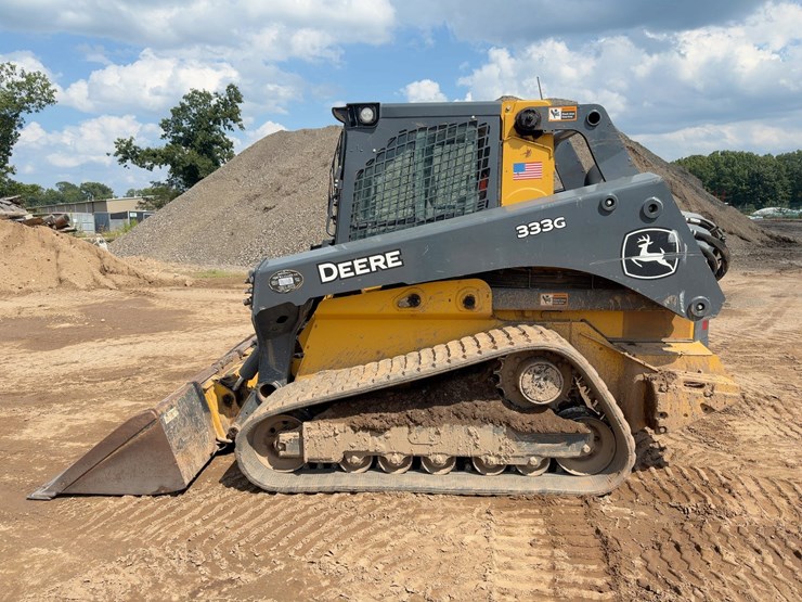 2023-deere-333g-image-2