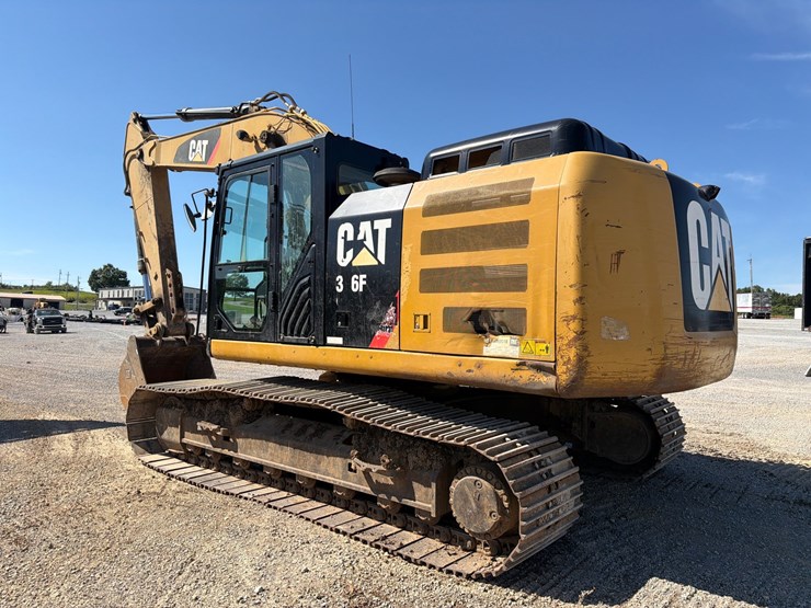 caterpillar-326fl-image-5