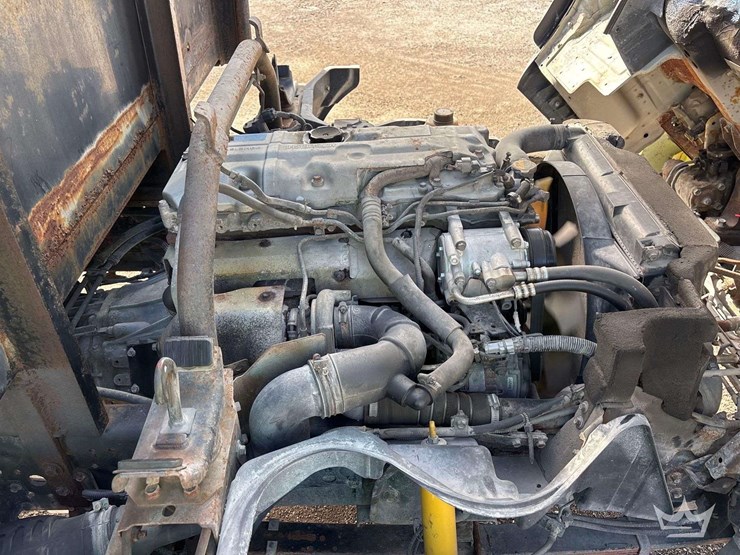 2007-mitsubishi-fuso-fe85d-image-8