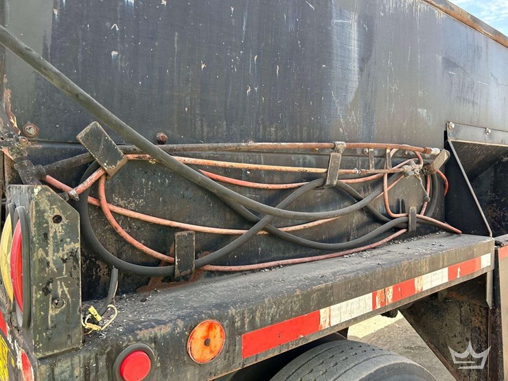 2006-international-durastar-4300-image-31