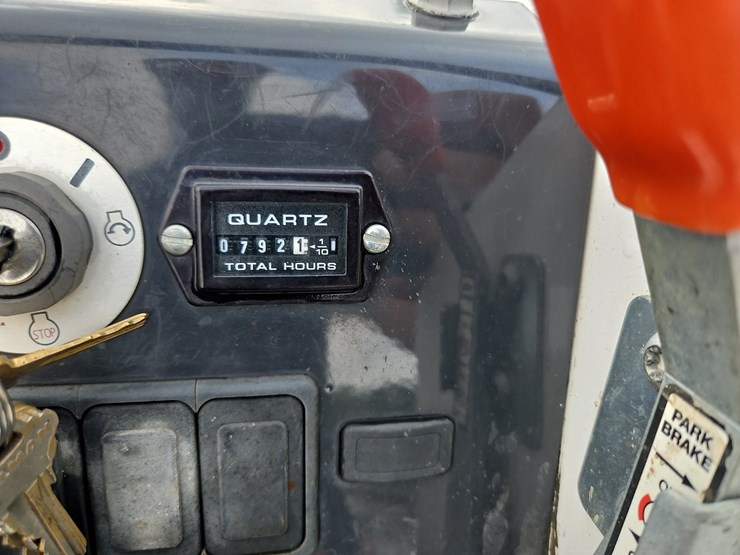 2019-bobcat-mt55-image-17