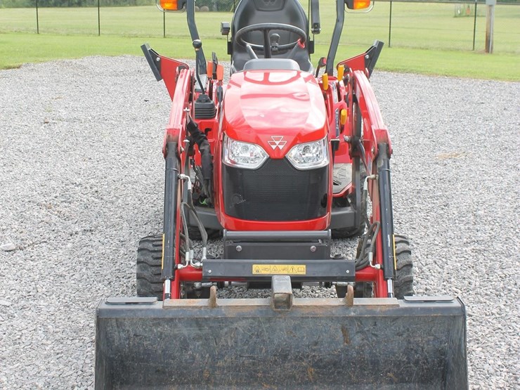 massey-ferguson-gc1725m-image-2