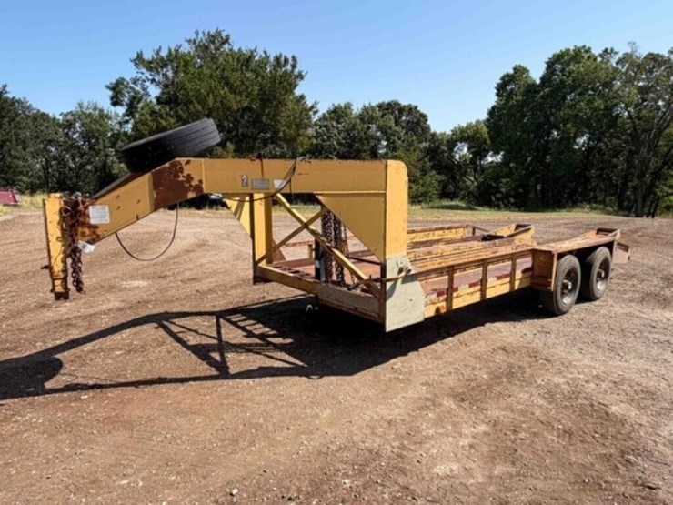 belshe-gooseneck-equipment-trailer-image-1